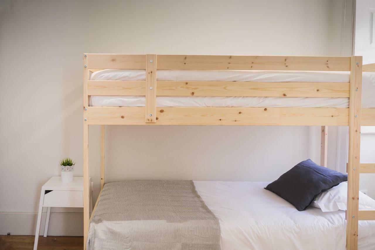 Quarto Familiar com Casa de Banho Privativa