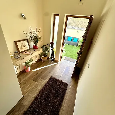 Charming Cozy Retreat - Terrace & Private Balcony-3